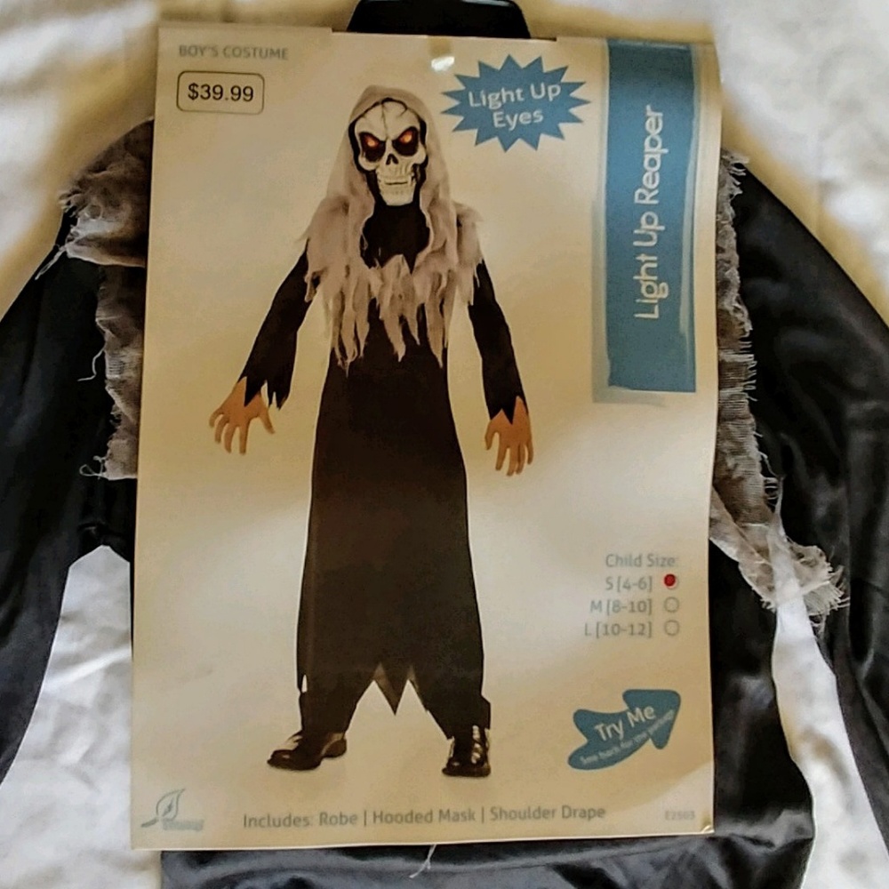 NWT Seasons Boys Costume Light Up Reaper